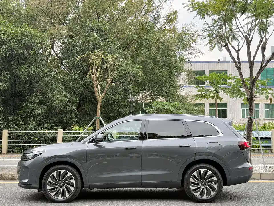 AITO Ask the world M7