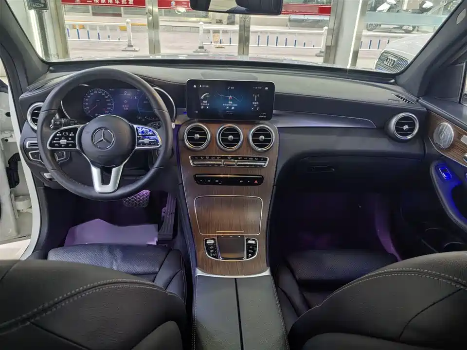 Mercedes-Benz GLC Mercedes-Benz GLC