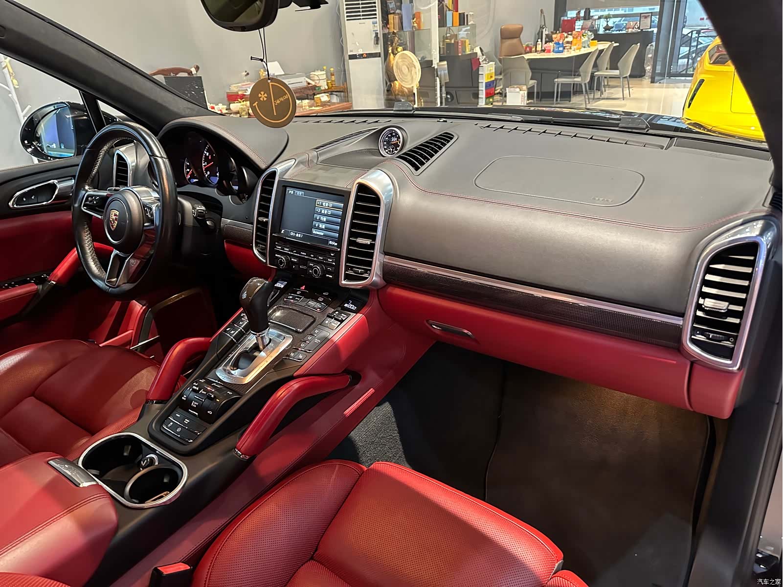 Porsche Cayenne, 2015 18