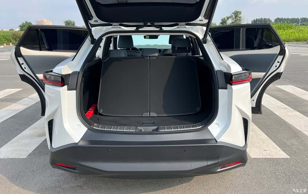 Lexus RZ, 2023 21