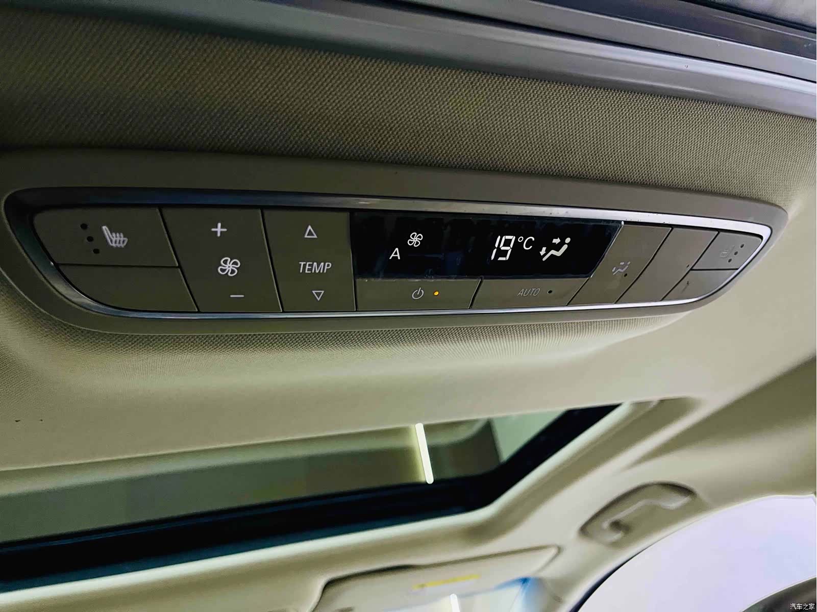 Buick GL8, 2023 15