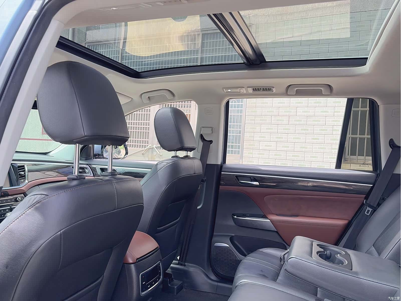 Trumpchi GS8, 2017 9