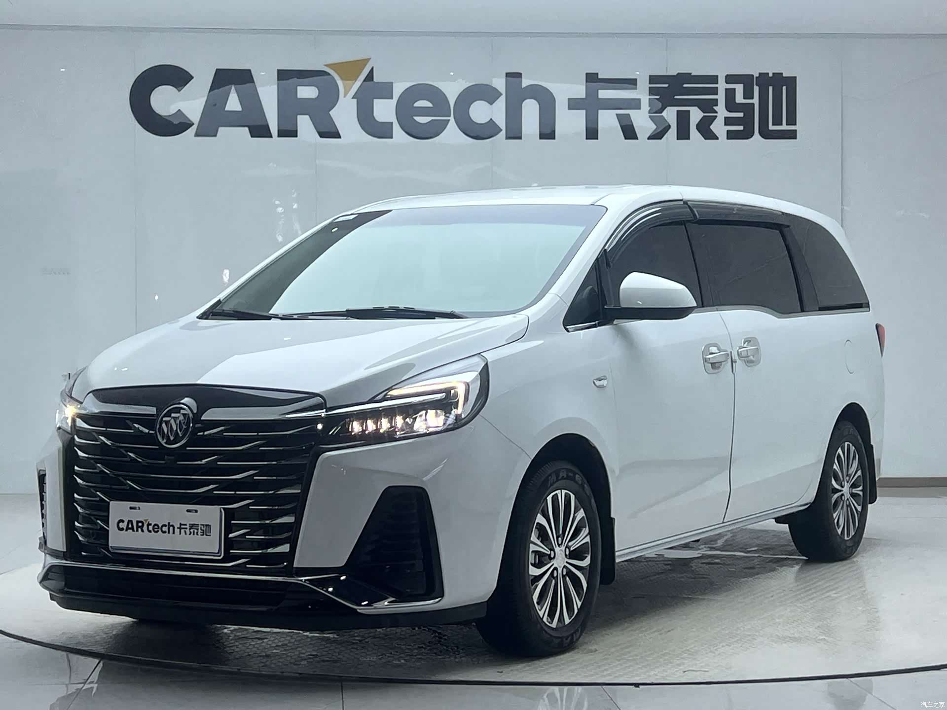 Buick GL8, 2025 1