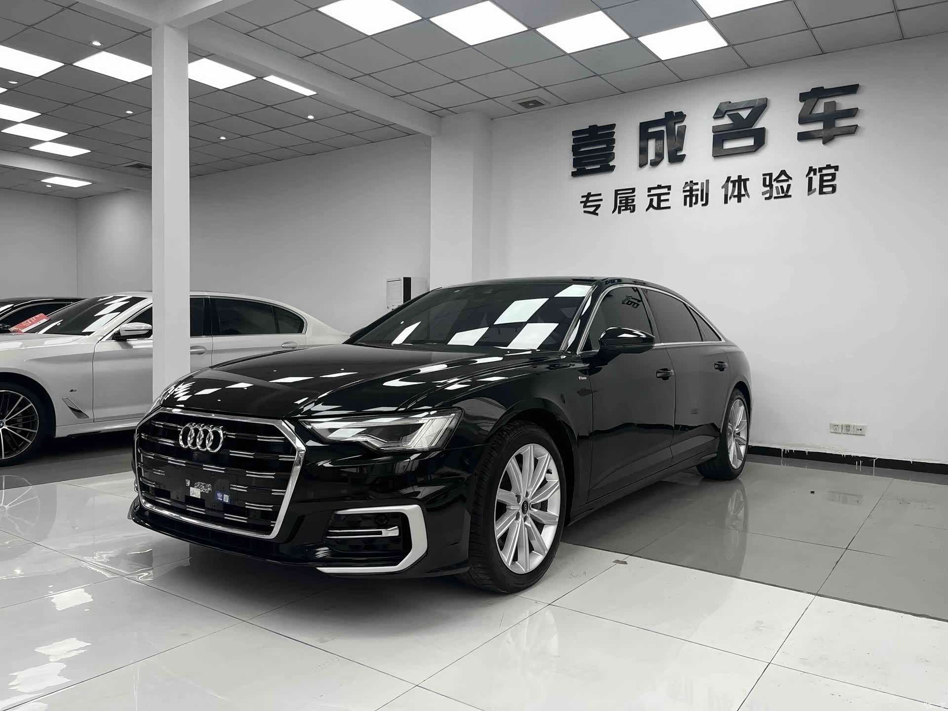Audi A6L, 2022 1