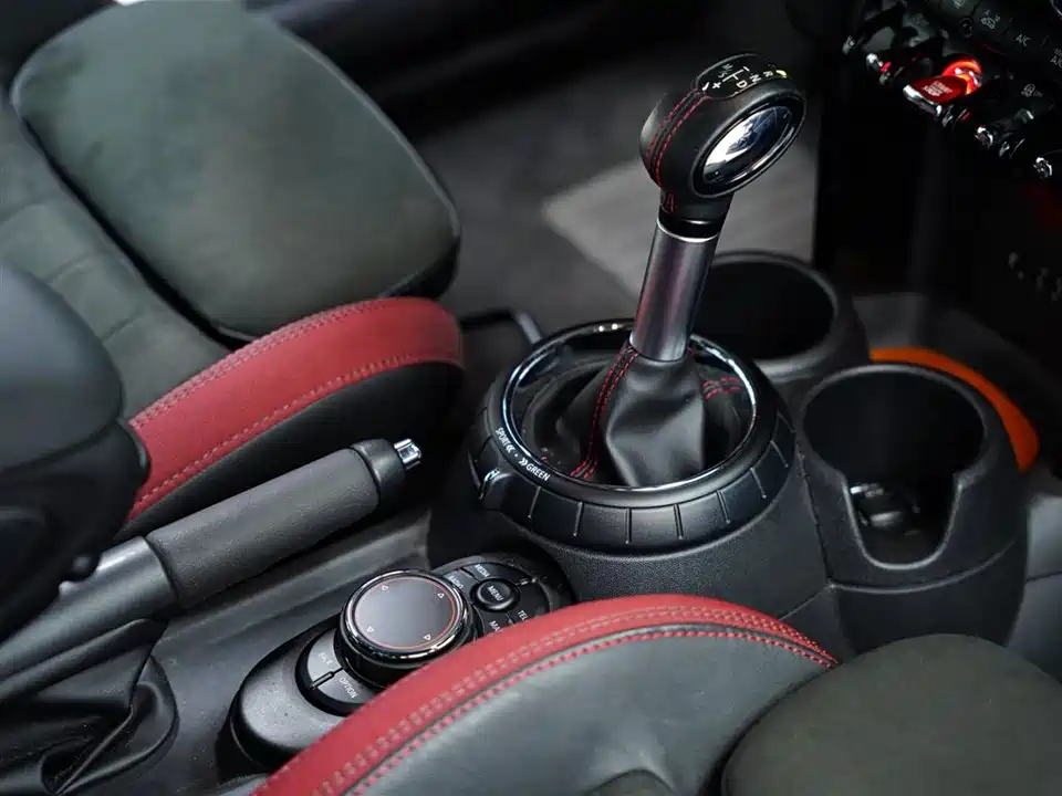 MINI JCW