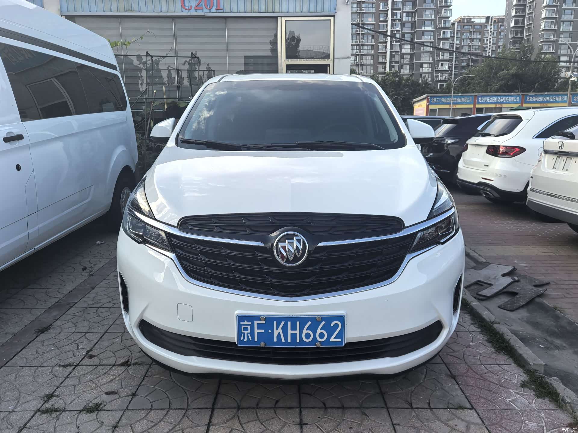 Buick GL8, 2022 2
