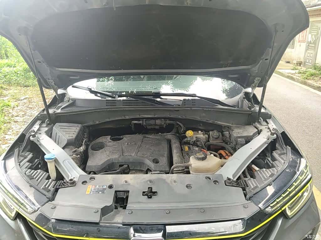 Roewe RX5, 2020 13