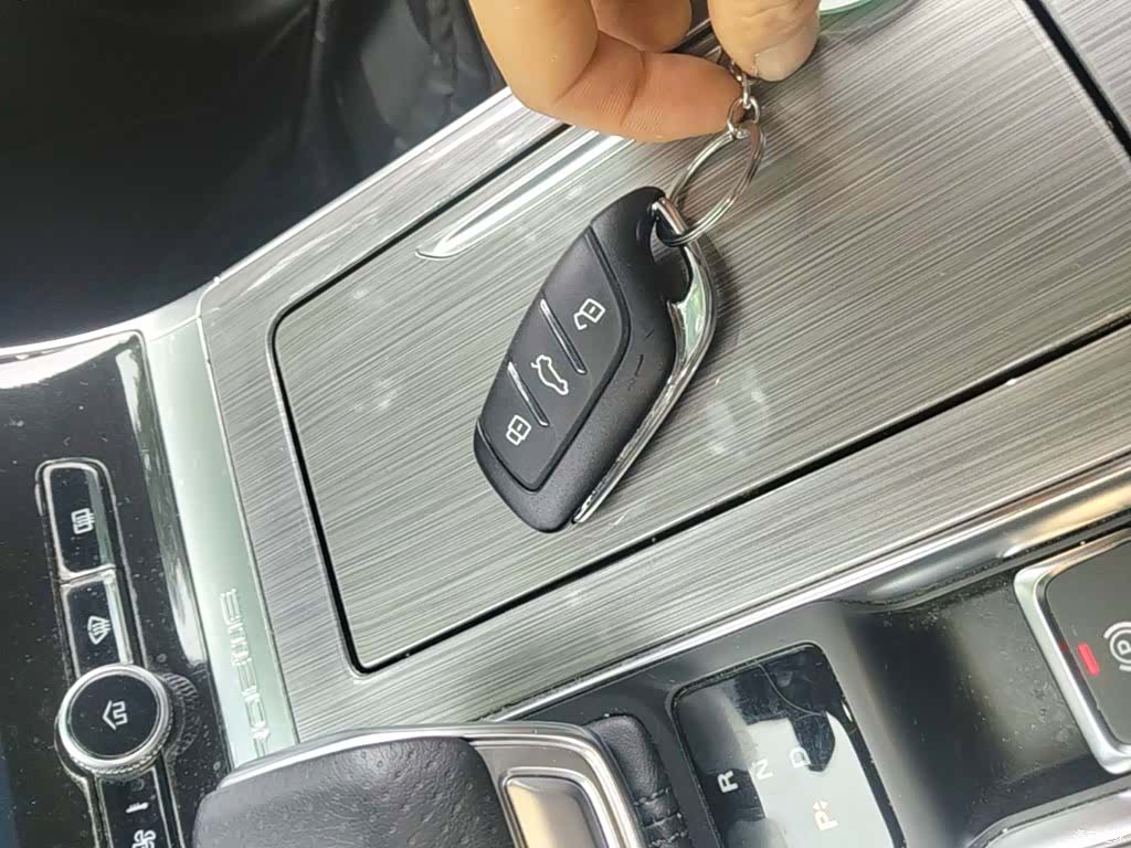 Roewe RX5, 2020 14