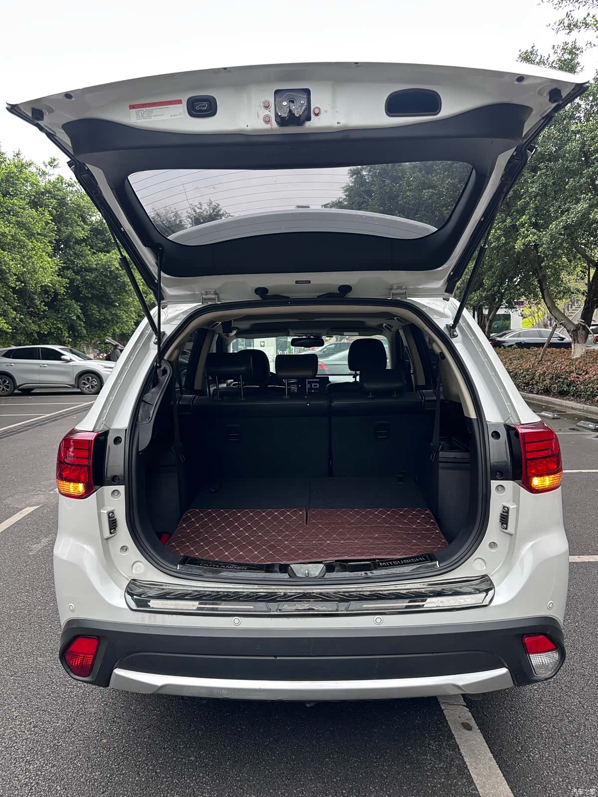 Mitsubishi Outlander, 2017 10