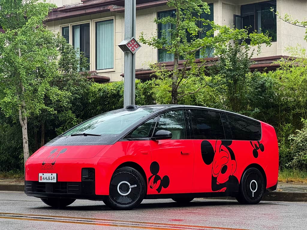 Li Auto MEGA