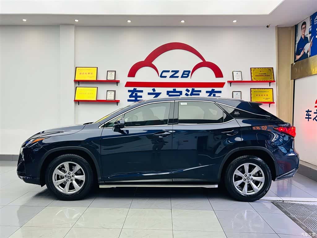 Lexus RX, 2019 4