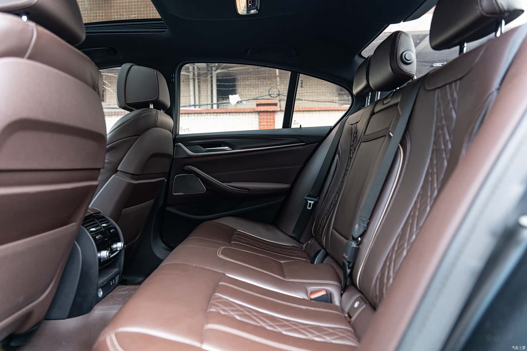 BMW 5 Series, 2021 17