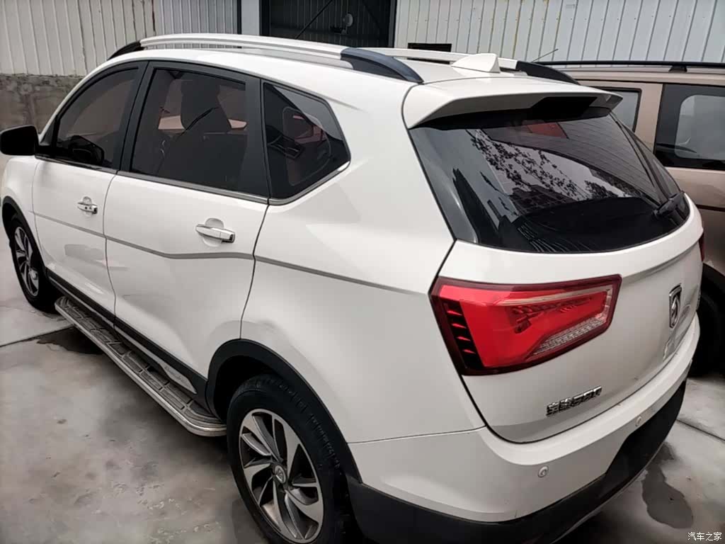 Wuling 560, 2016 все фото
