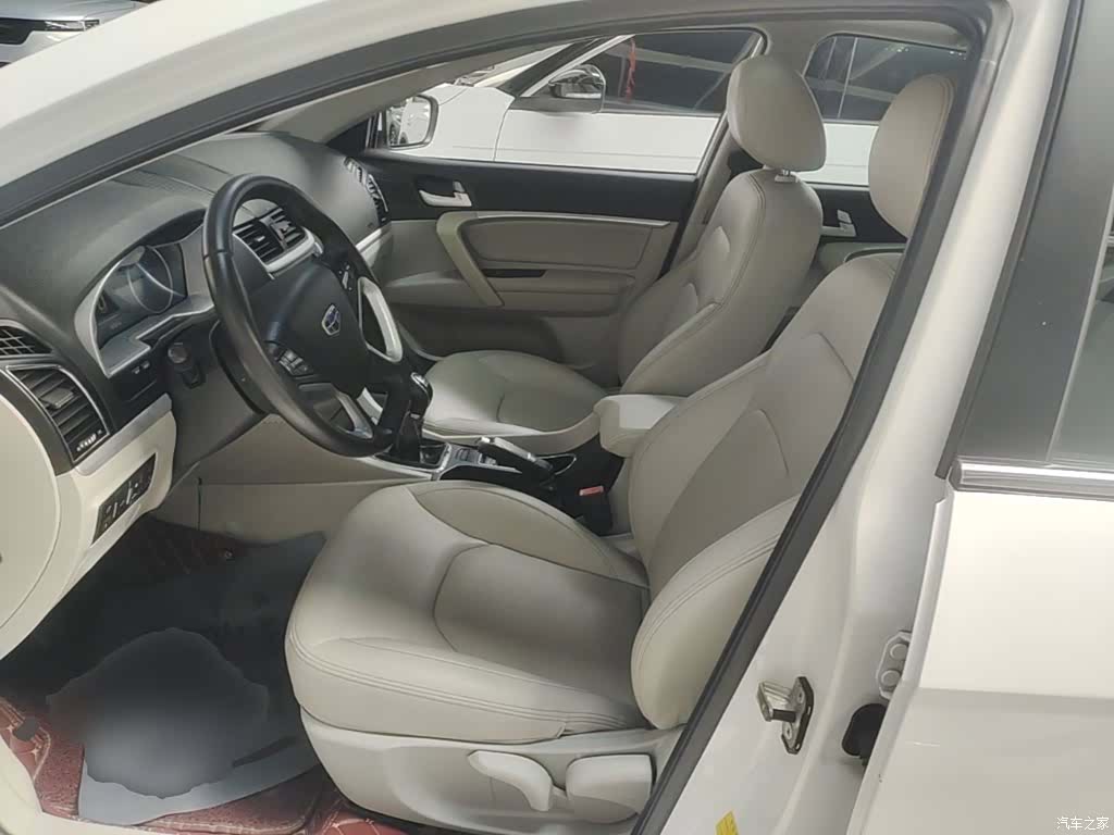 Geely Emgrand, 2015 15