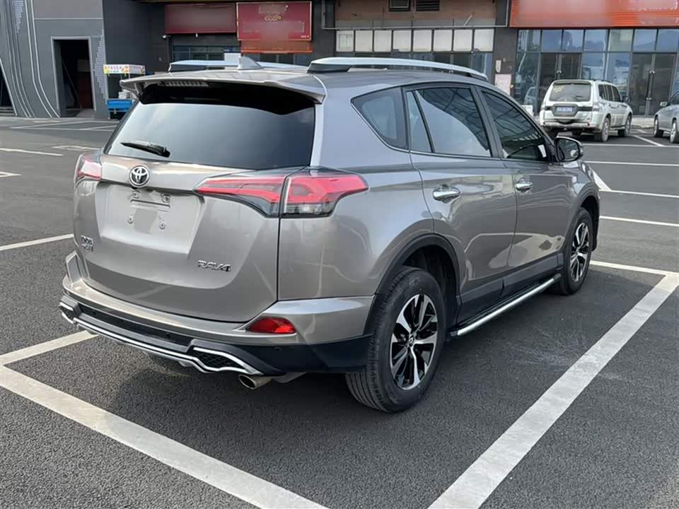 Toyota RAV4 Rongfang