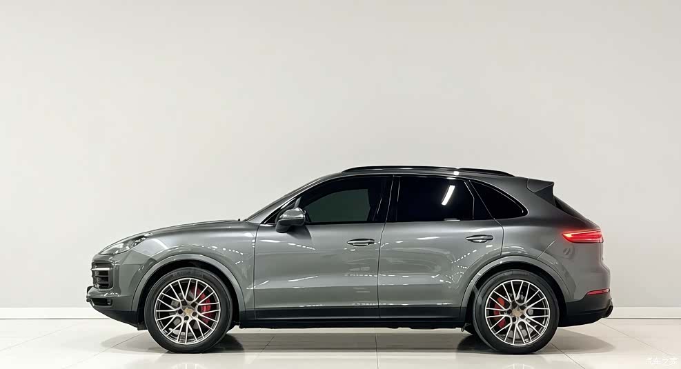 Porsche Cayenne, 2022 3