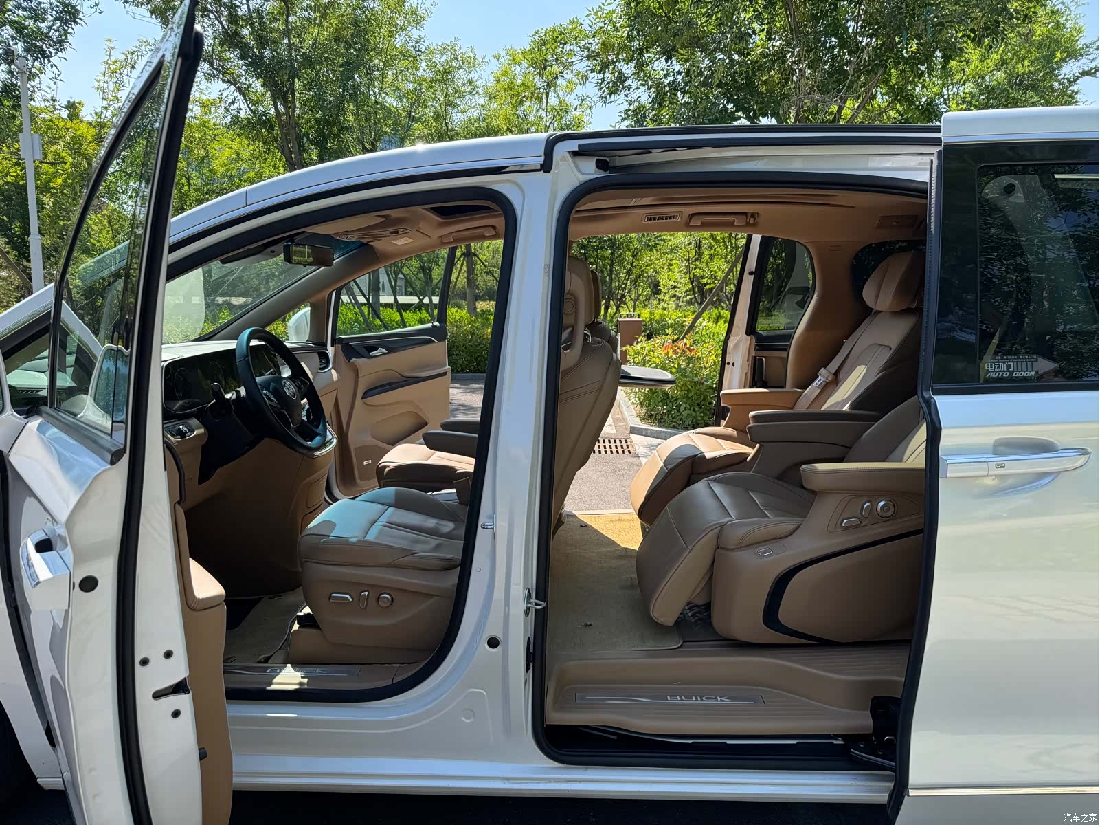 Buick GL8, 2021 7