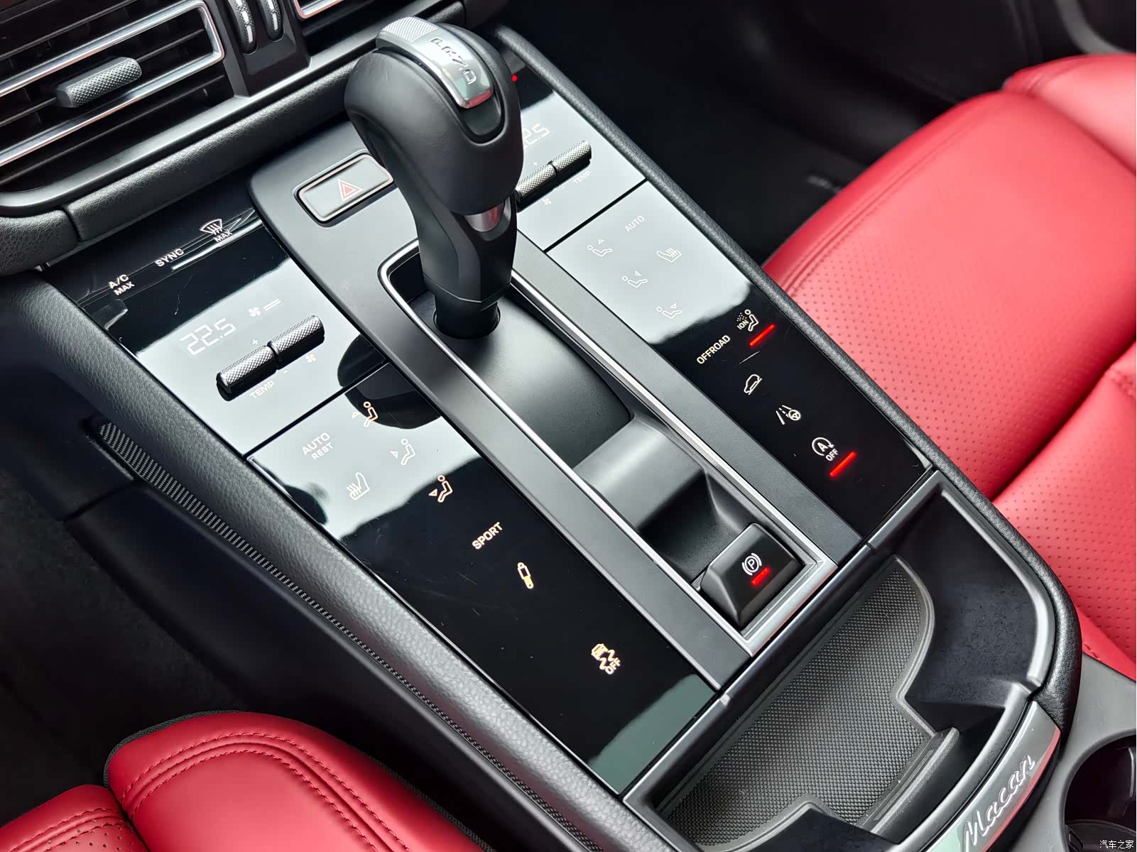 Porsche Macan, 2024 7