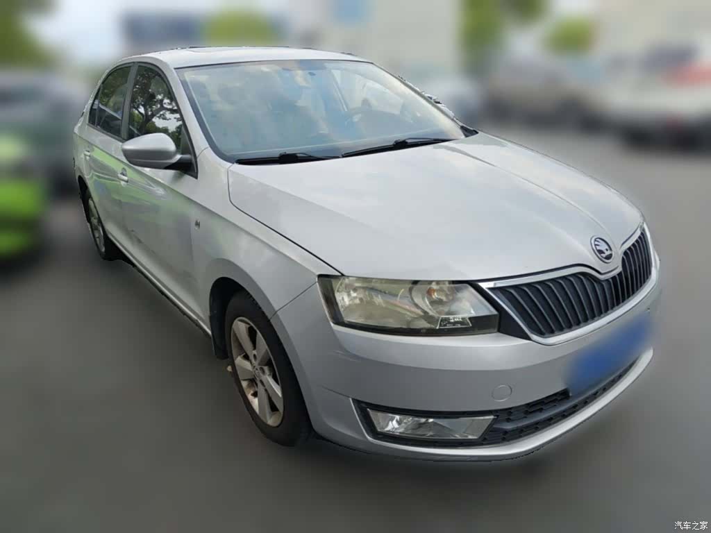 Skoda Rapid, 2014 7