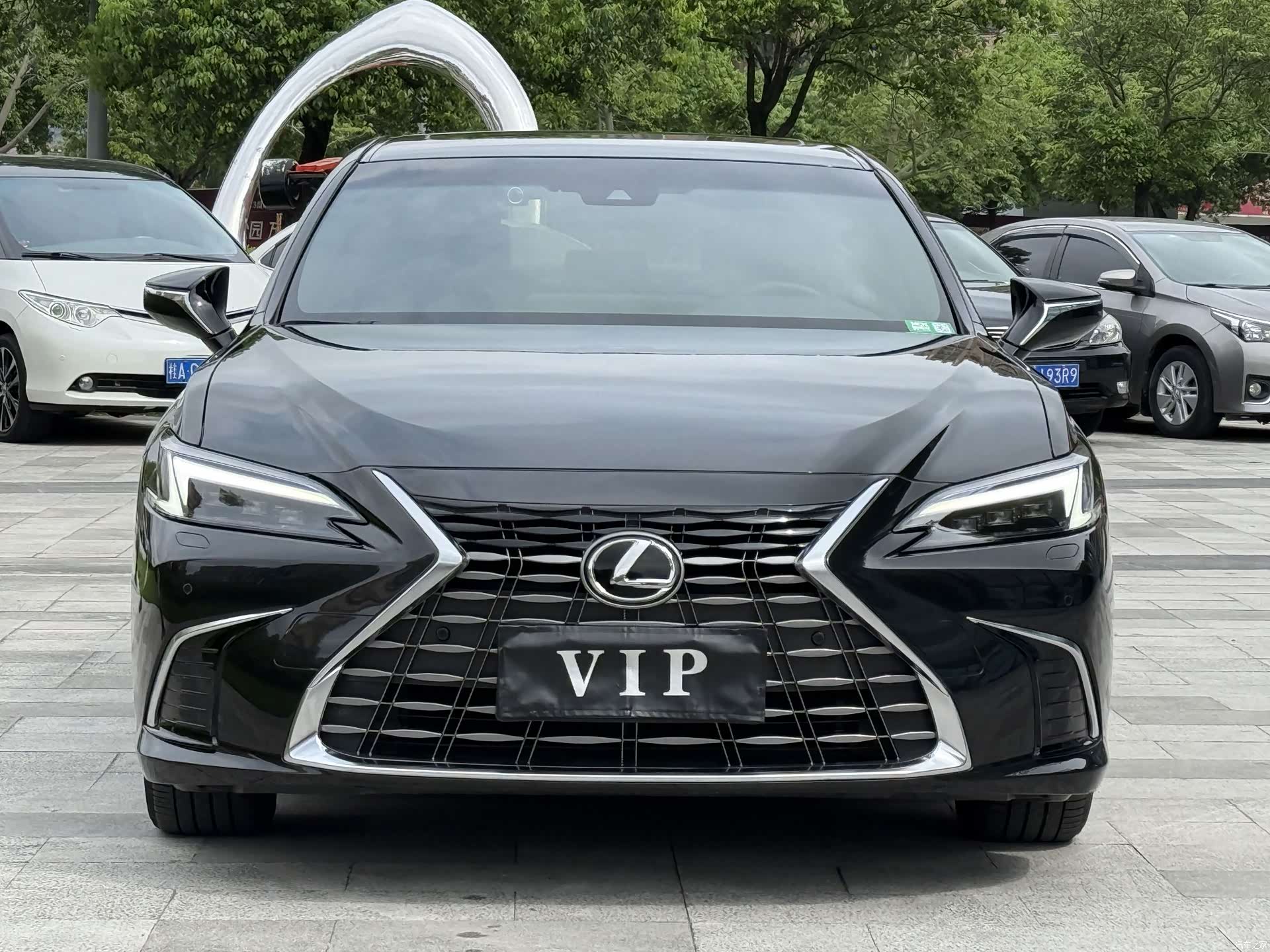 Lexus ES, 2025 2