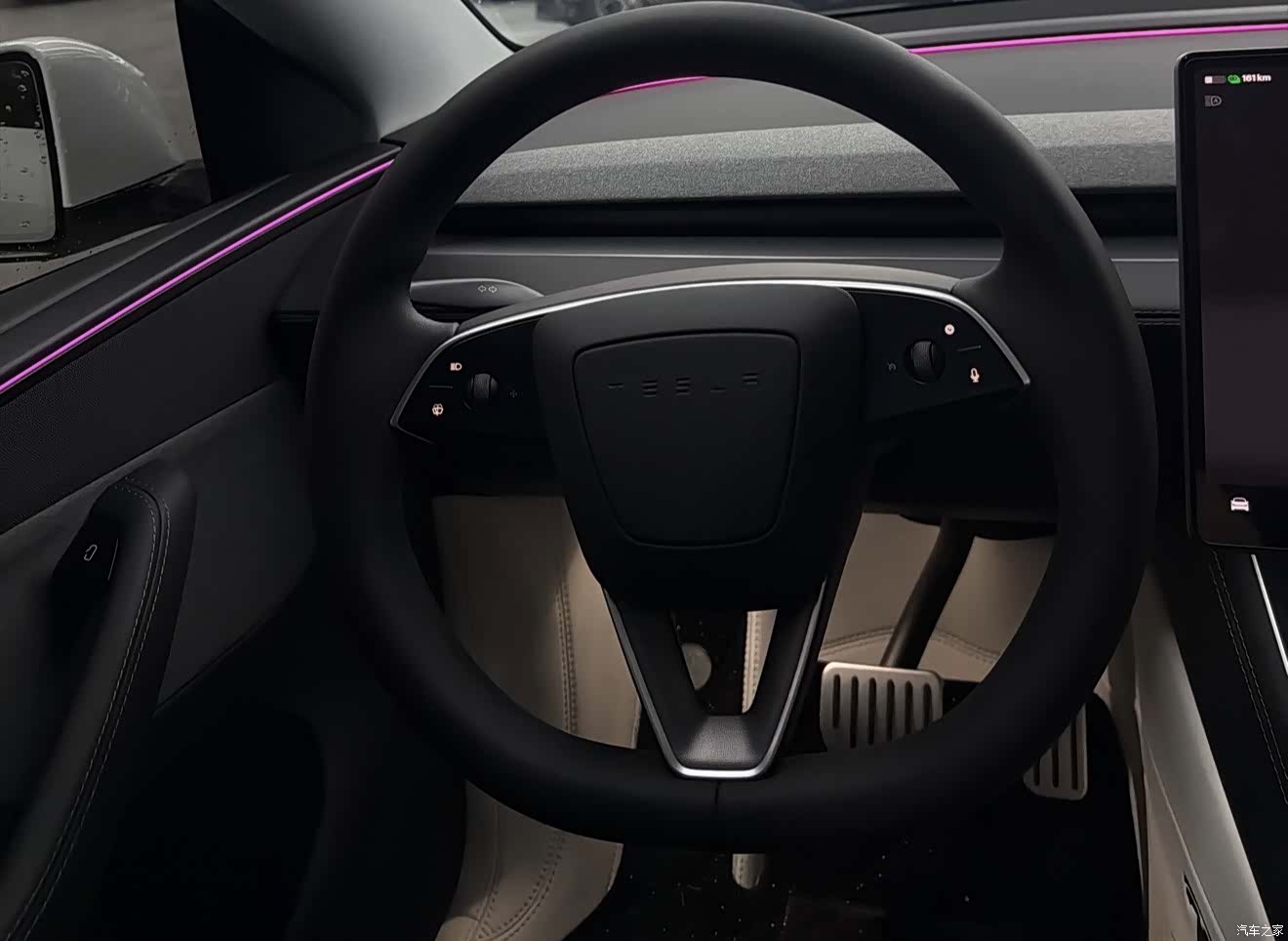 Tesla Model Y, 2025 все фото