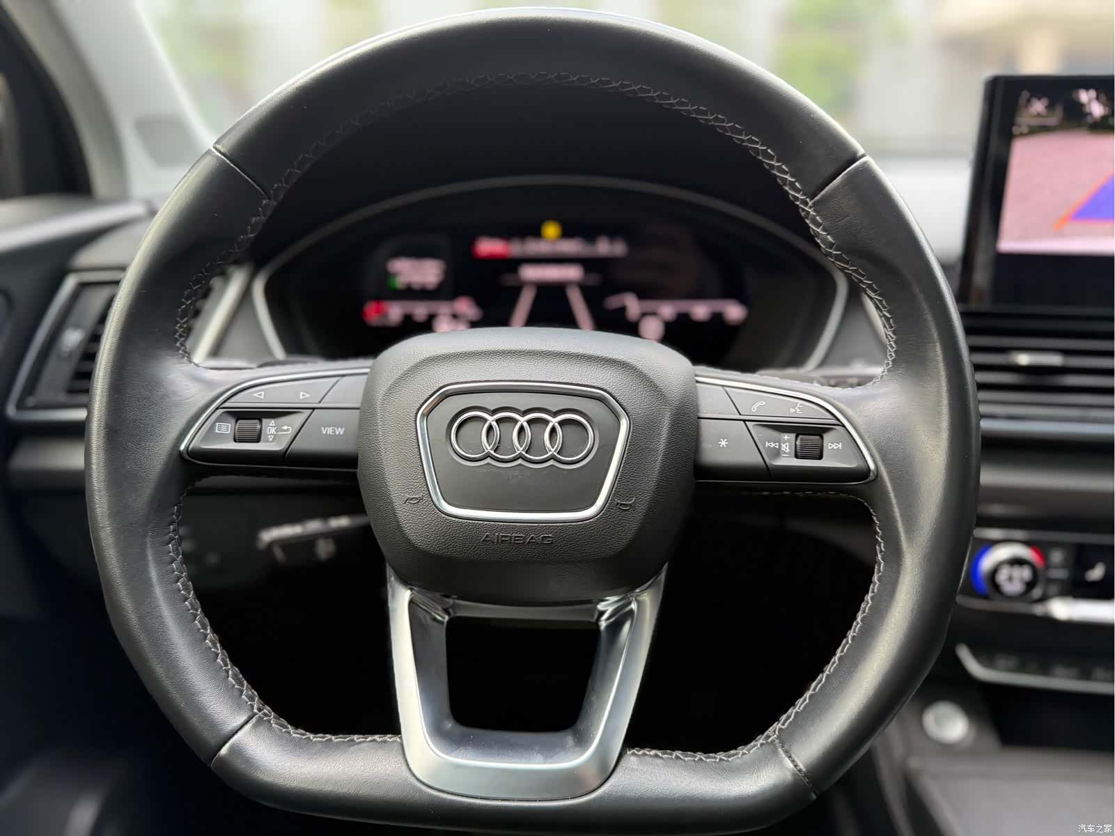 Audi Q5L, 2022 11