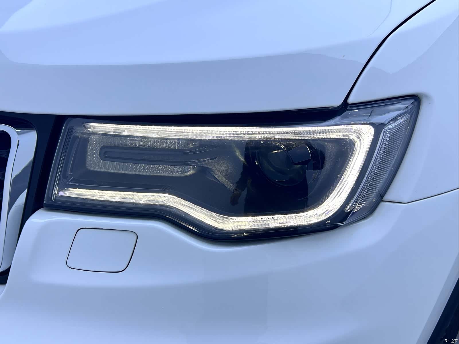 Jeep Grand Cherokee, 2023 11