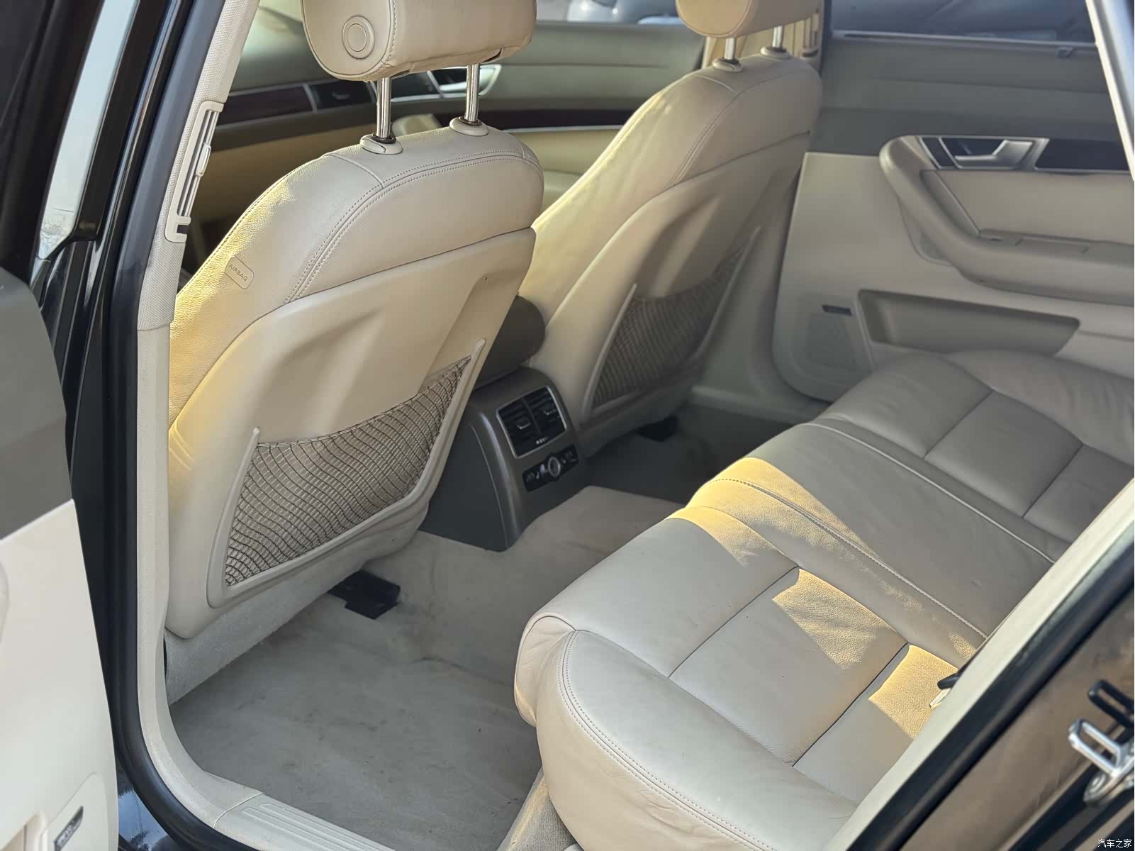Audi A6L, 2011 6