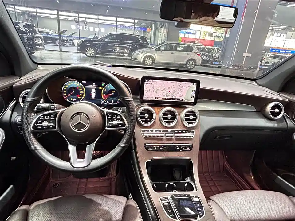 Mercedes-Benz GLC Mercedes-Benz GLC