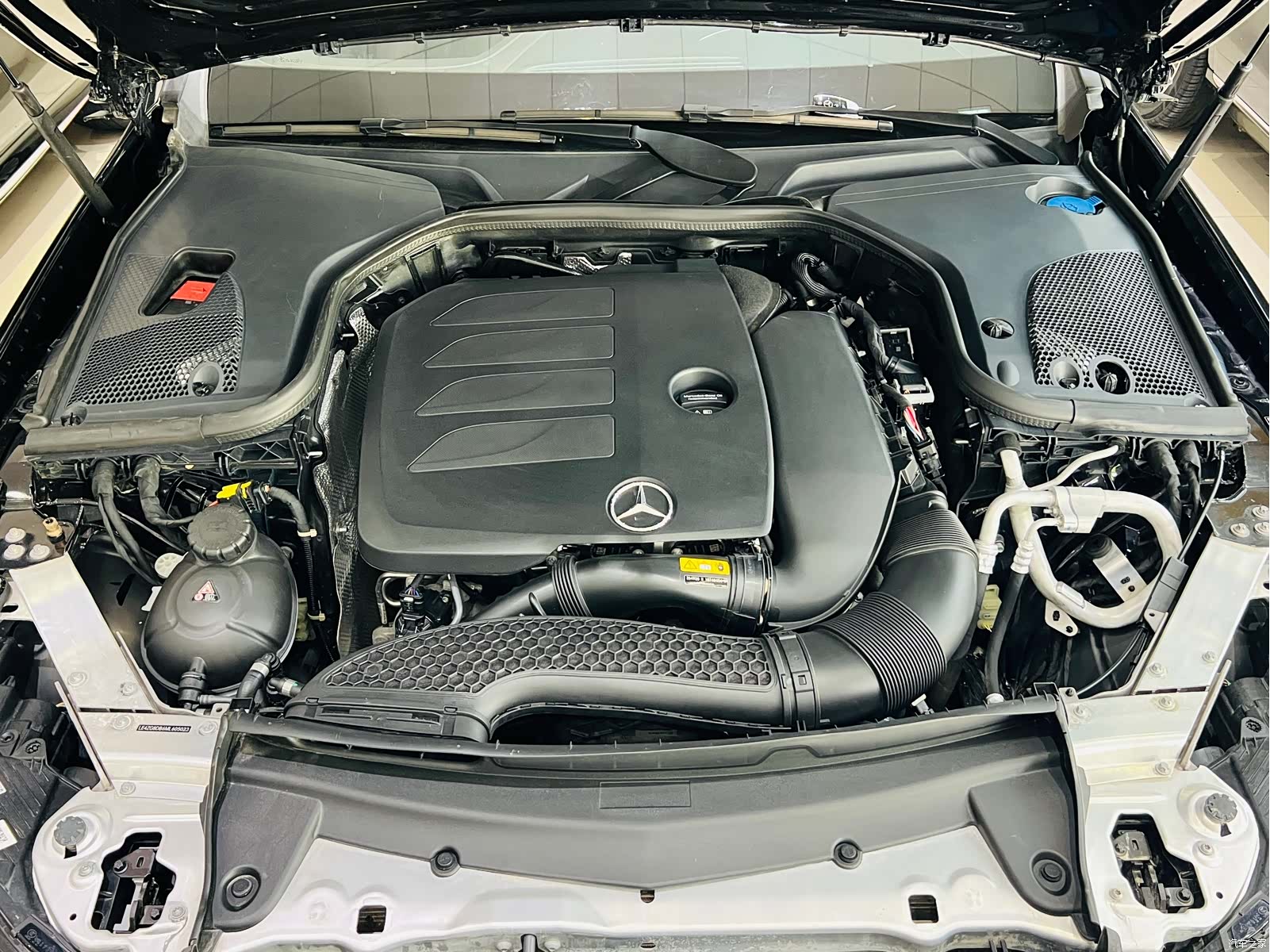 Mercedes-Benz E-Class, 2021 8