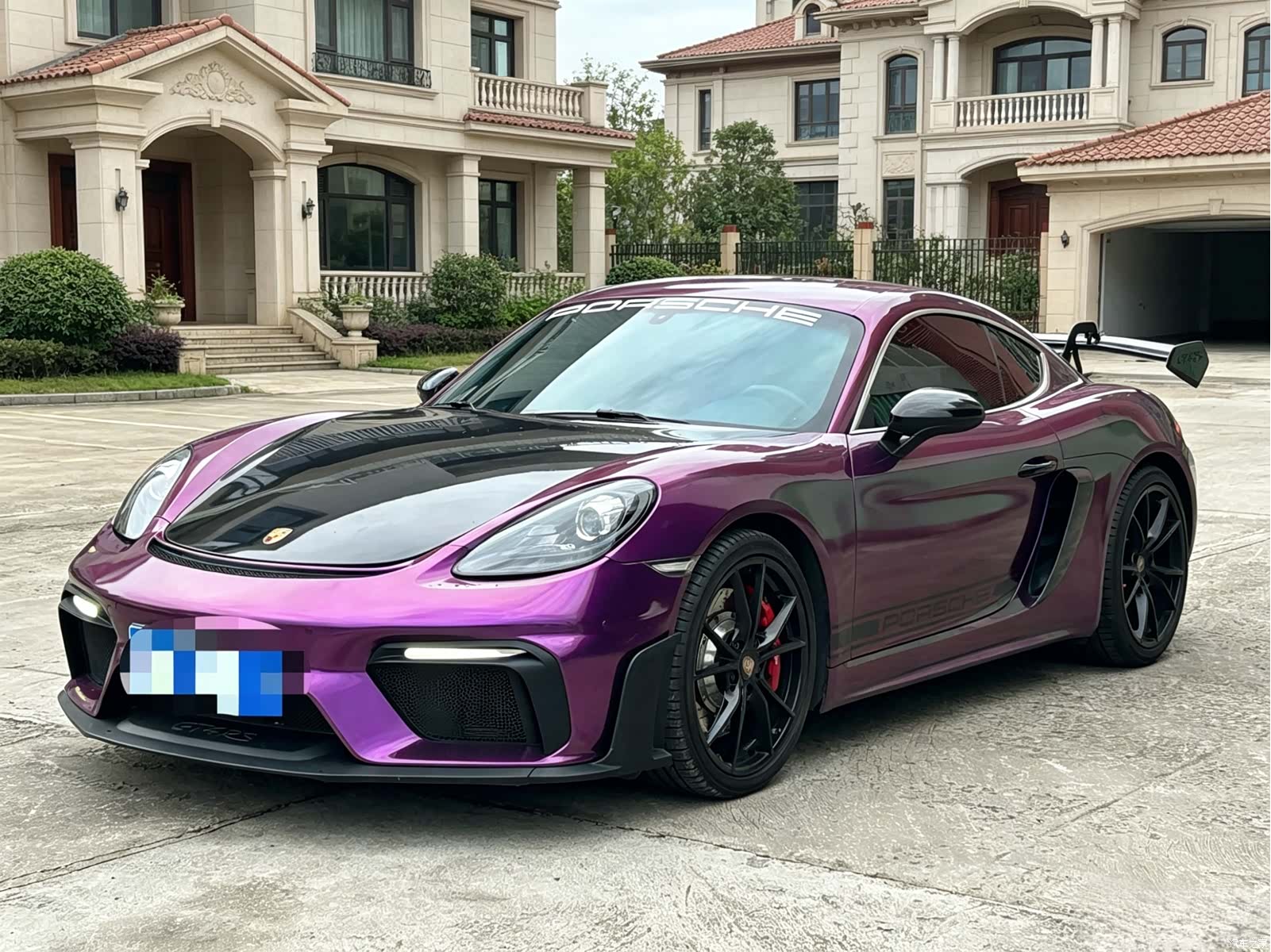 Porsche Cayman, 2019 1
