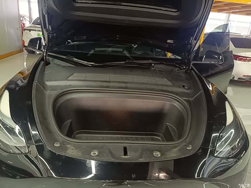 Tesla Model Y, 2021 20