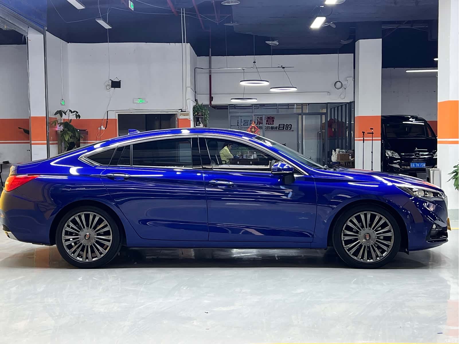 Hongqi H5, 2021 8