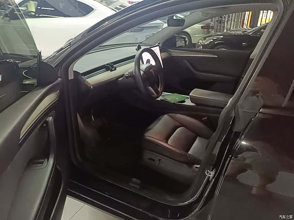 Tesla Model Y, 2021 16