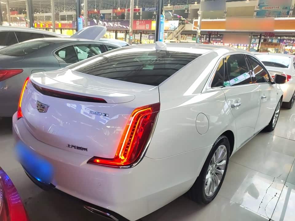 Cadillac XTS