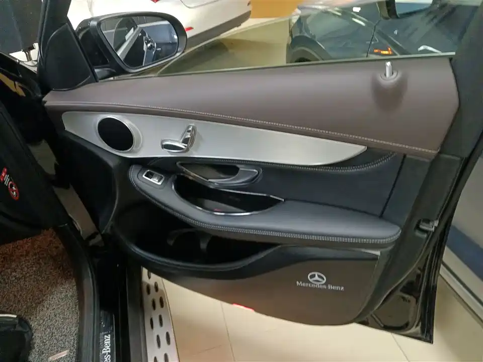 Mercedes-Benz GLC Mercedes-Benz GLC
