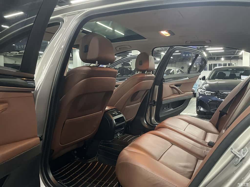 BMW 5 Series, 2016 все фото