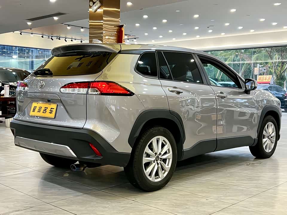 Toyota Corolla Sharp amplifier