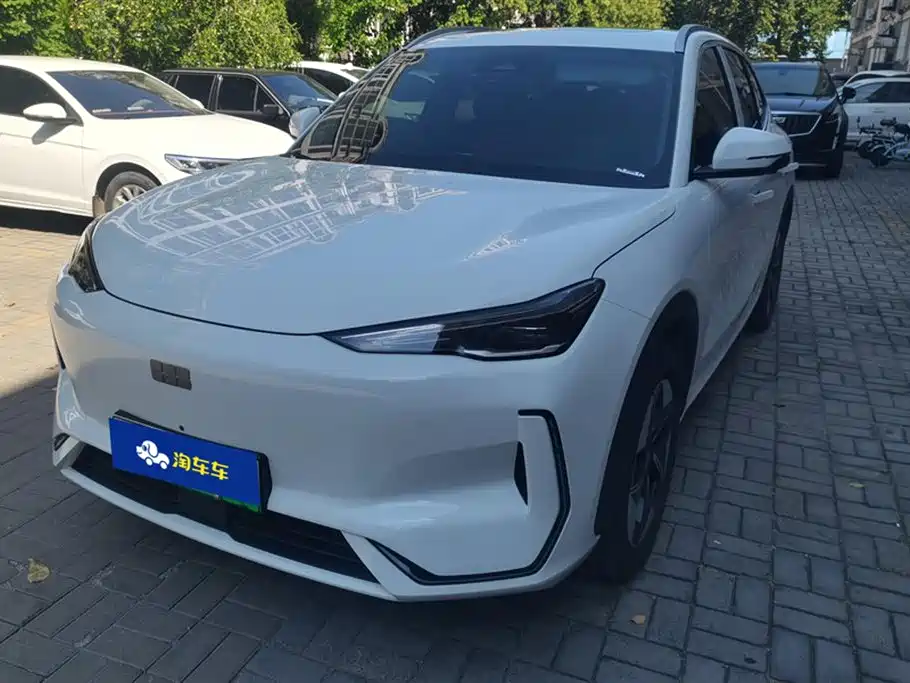 Geely Galaxy Galaxy E5