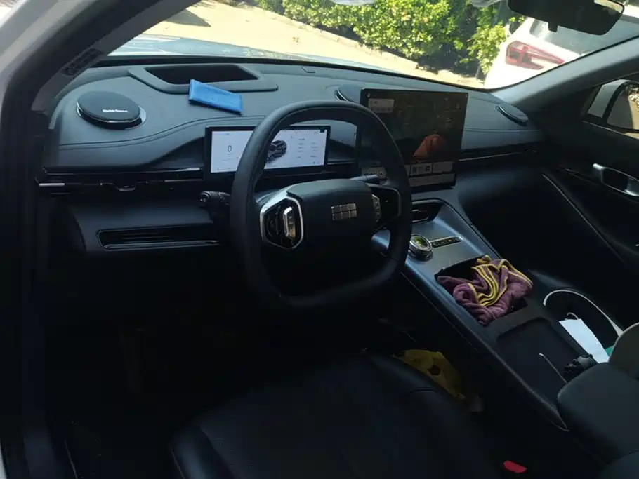 Geely Galaxy Galaxy E5