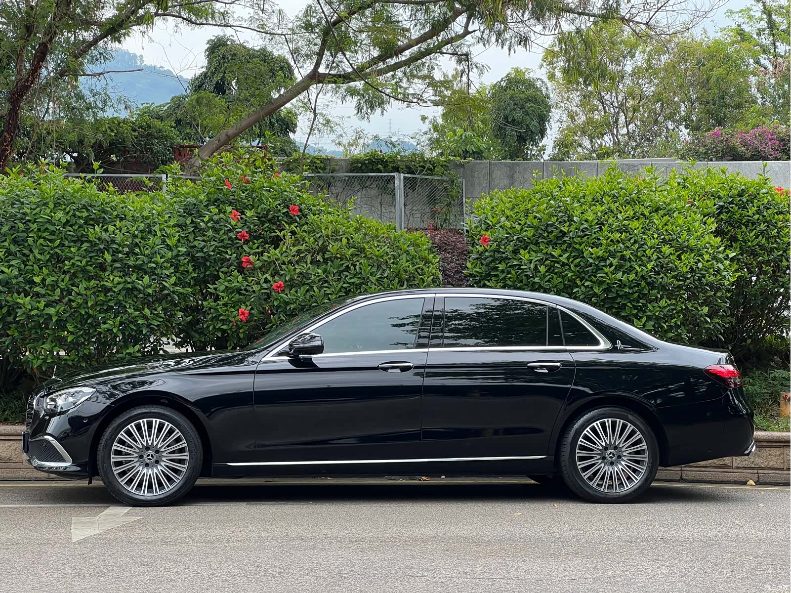 Mercedes-Benz E-Class, 2022 все фото