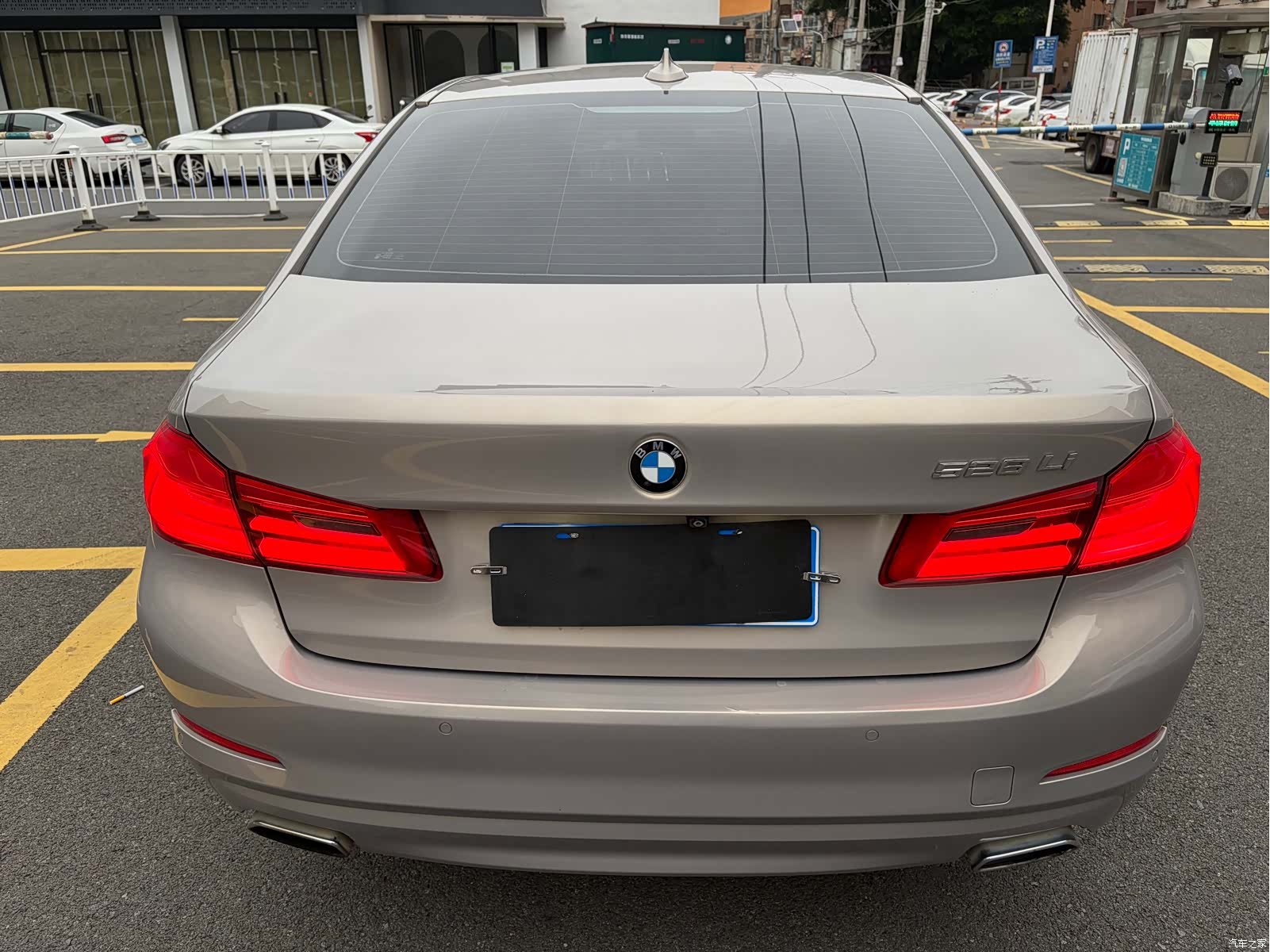 BMW 5 Series, 2017 8