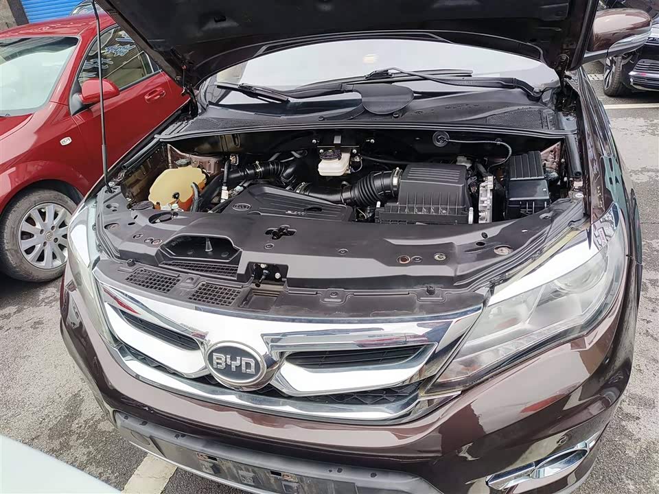 BYD S7