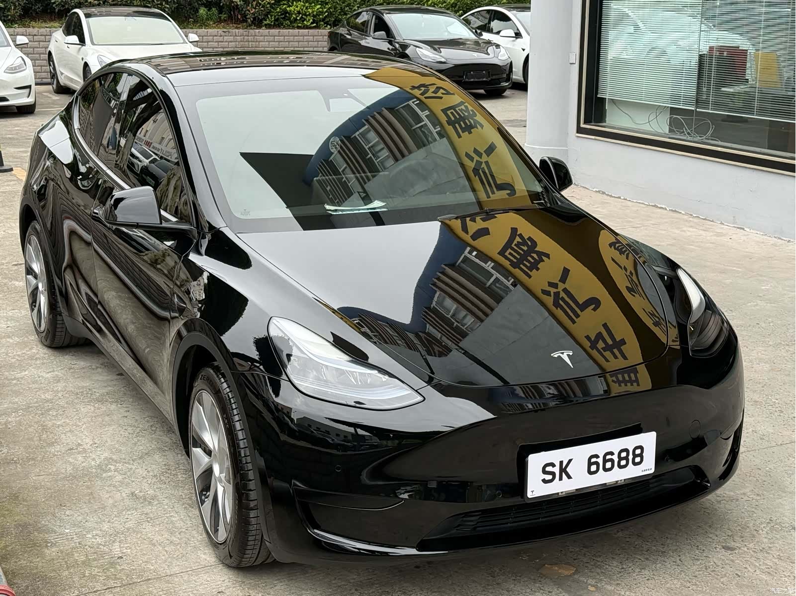 Tesla Model Y, 2022 3