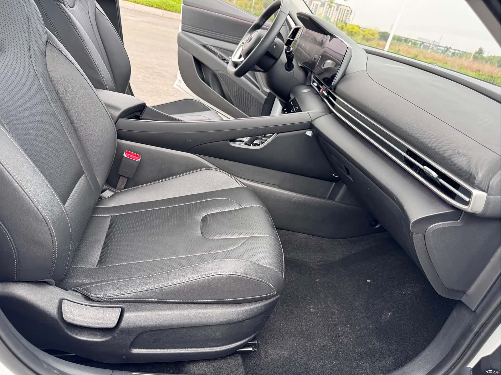 Hyundai Elantra, 2023 10