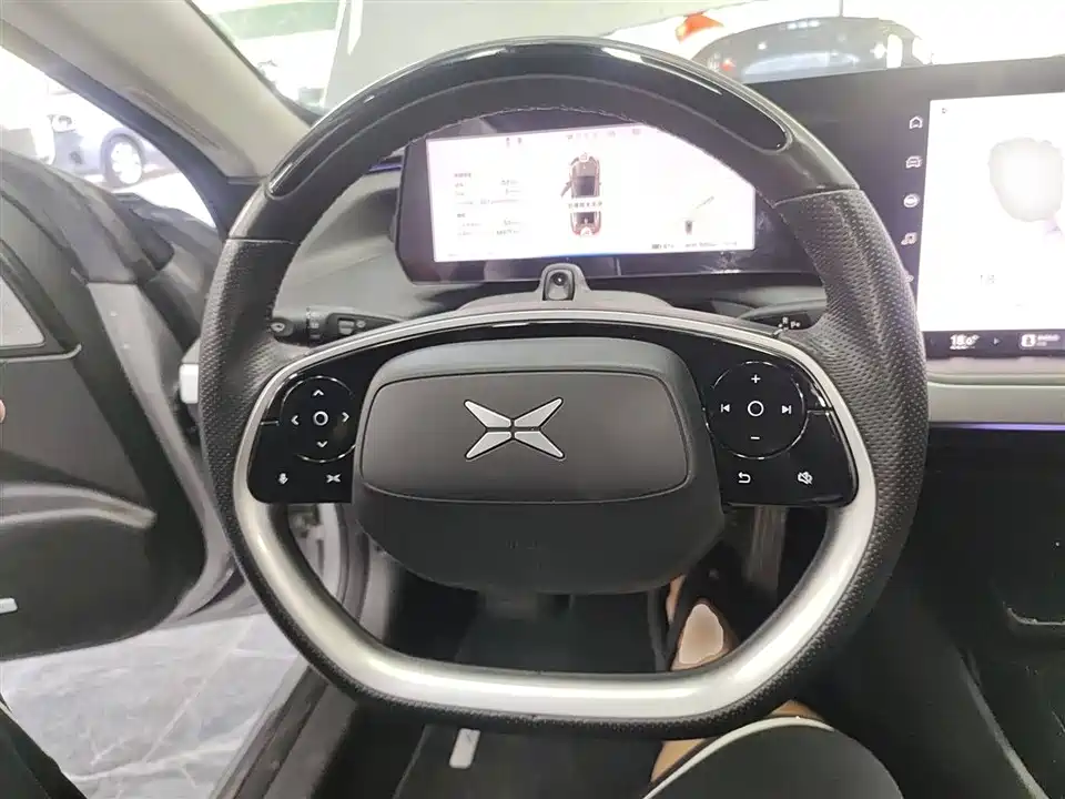 XPENG P7
