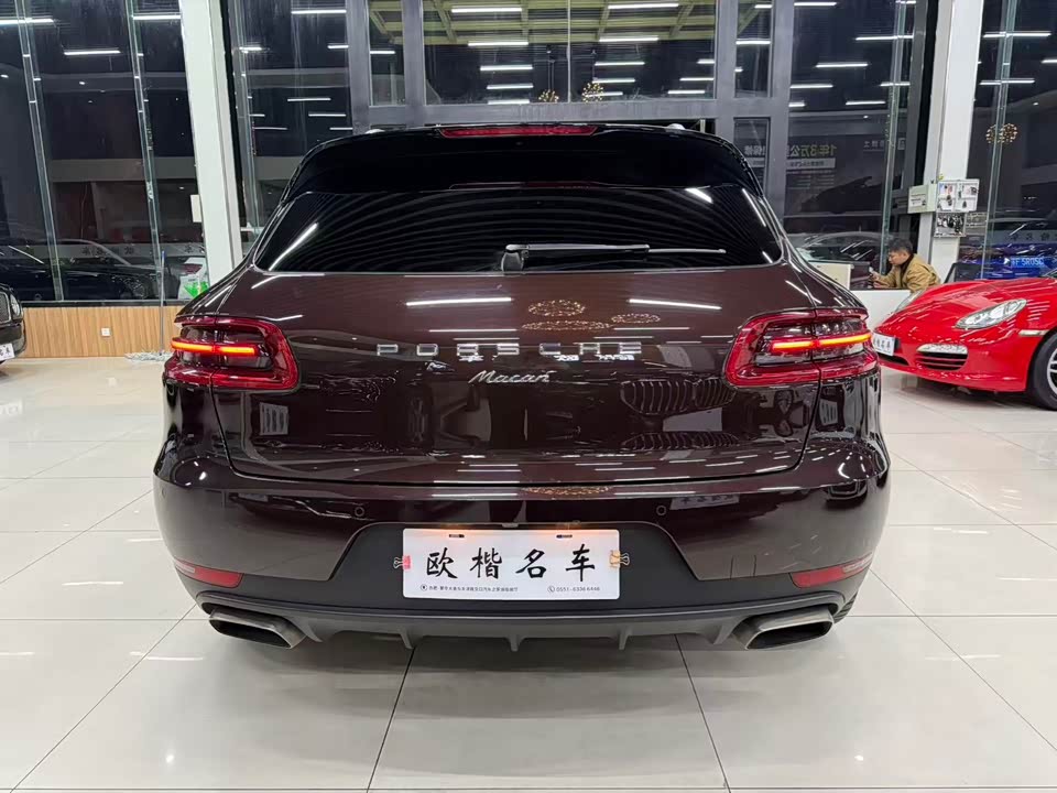 Porsche Macan