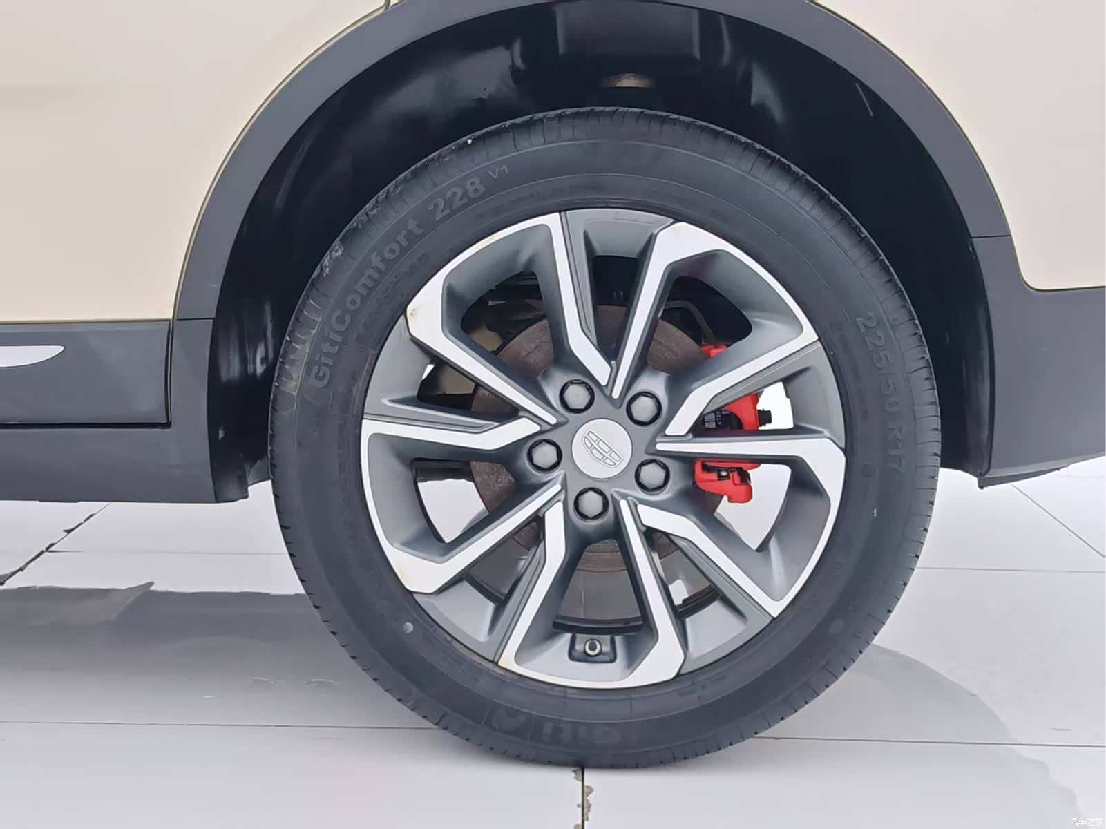 Geely Emgrand, 2018 28