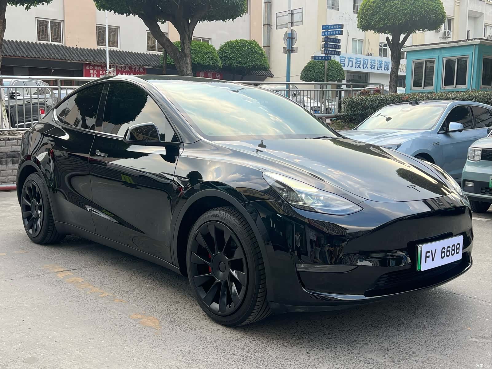 Tesla Model Y, 2022 11
