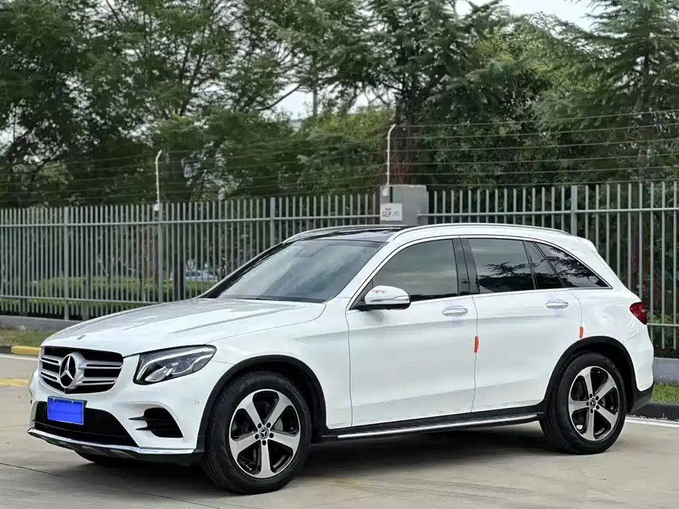 Mercedes-Benz GLC Mercedes-Benz GLC